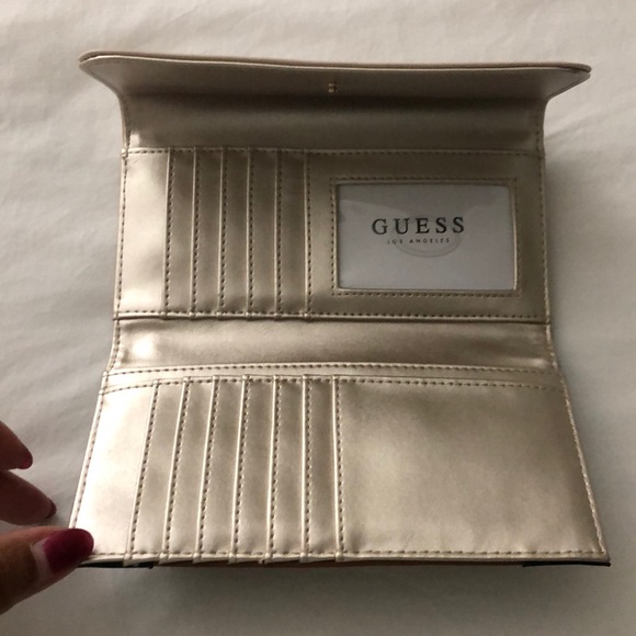 Guess wallet - Picture 4 of 6